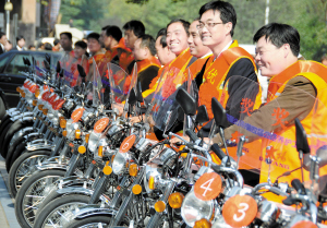 优秀养护工 获奖摩托车--洛阳晚报--河南省第一