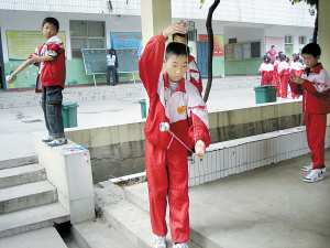 溜溜球达人的风采--洛阳晚报--河南省第一家数