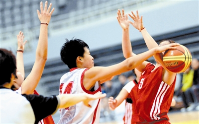 全运会女篮赛在洛开战--洛阳晚报--河南省第一