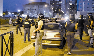 巴黎警察要穆斯林妇女摘面纱引骚乱--洛阳晚报